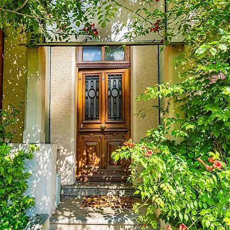 Maladiere La Belle 6p Nyaraló *