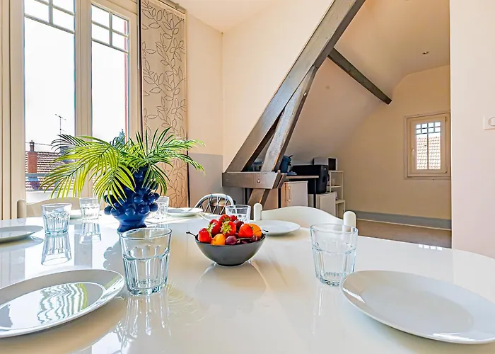 Maladiere La Belle 6p Holiday home Dijon